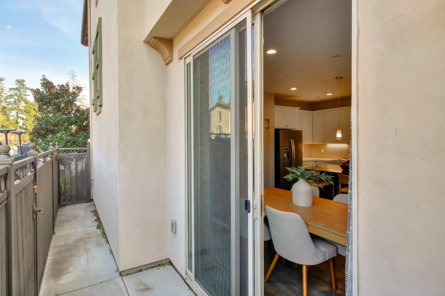 2536 Villa Terrace Lane