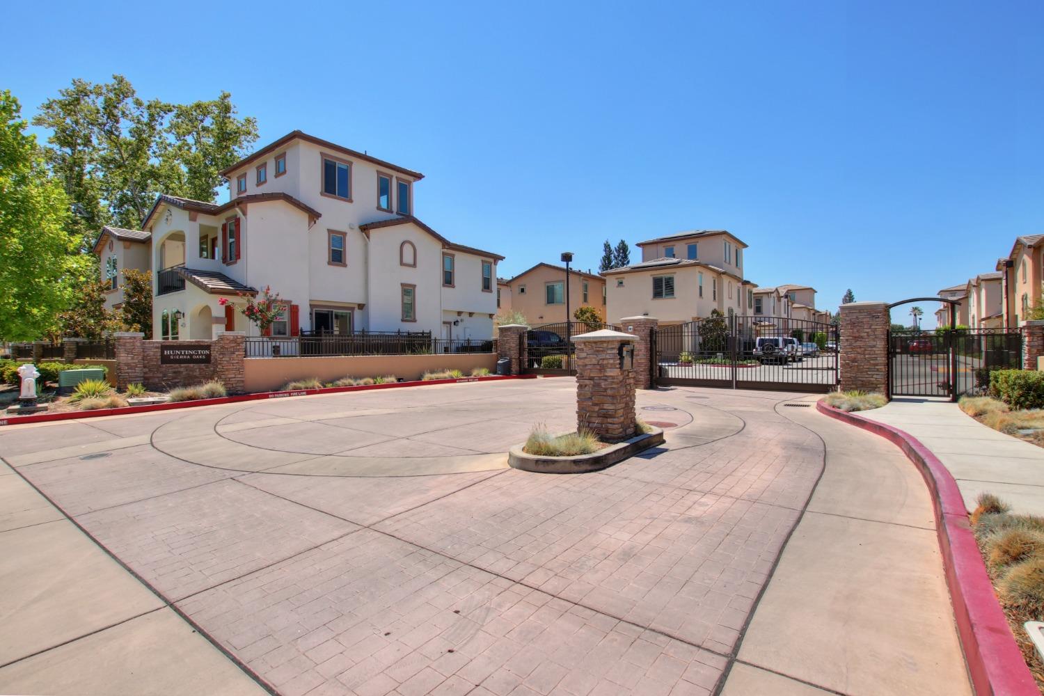 2536 Villa Terrace Lane