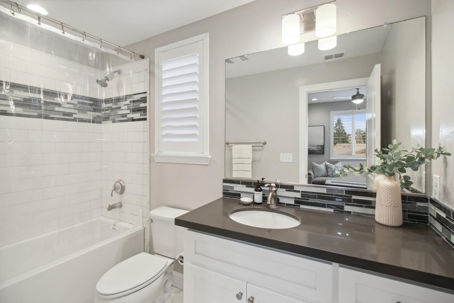 2536 Villa Terrace Lane