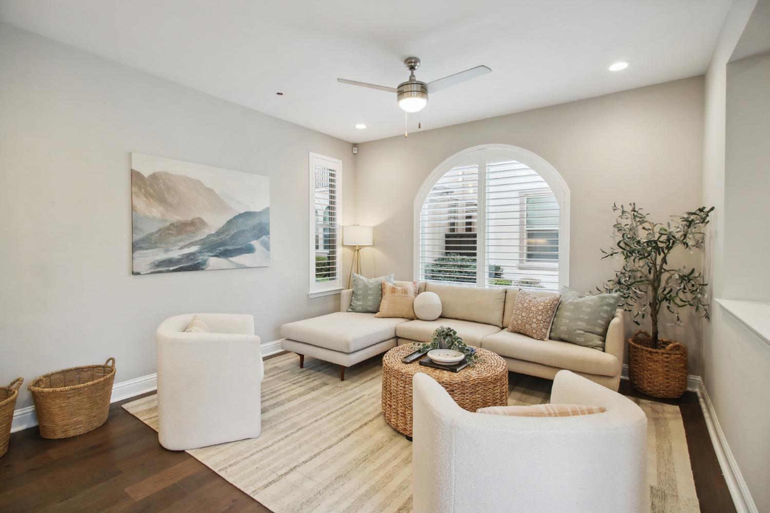 2536 Villa Terrace Lane