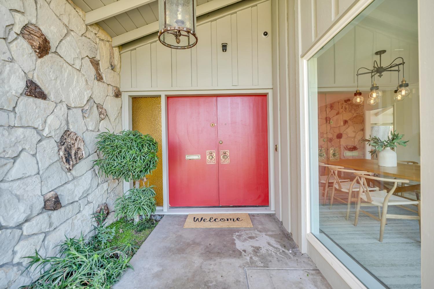 3318 American River Drive