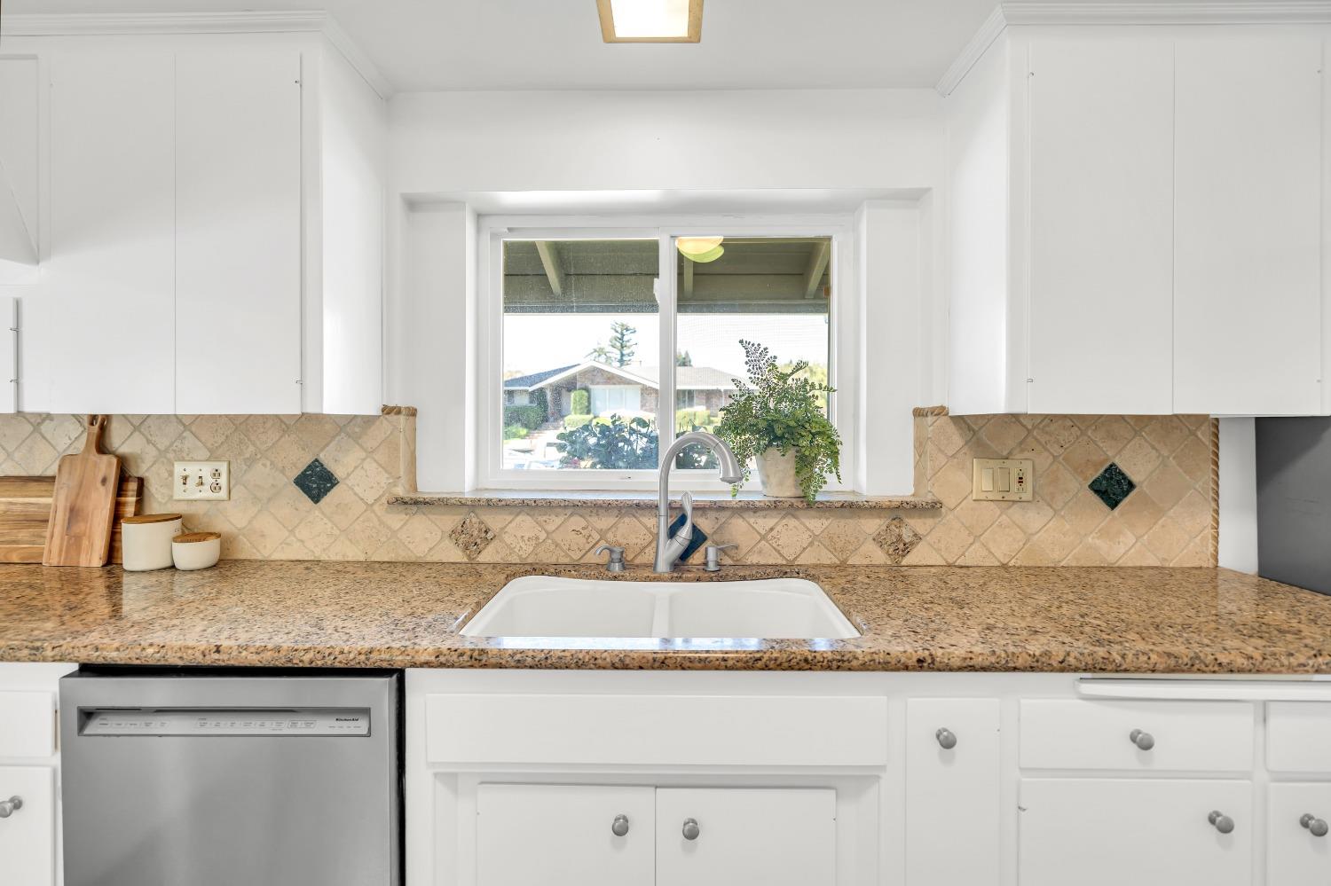 3318 American River Drive