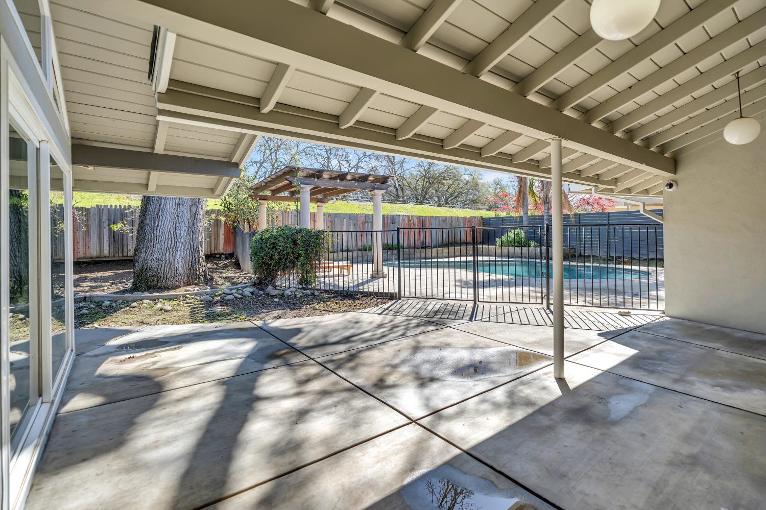 3318 American River Drive