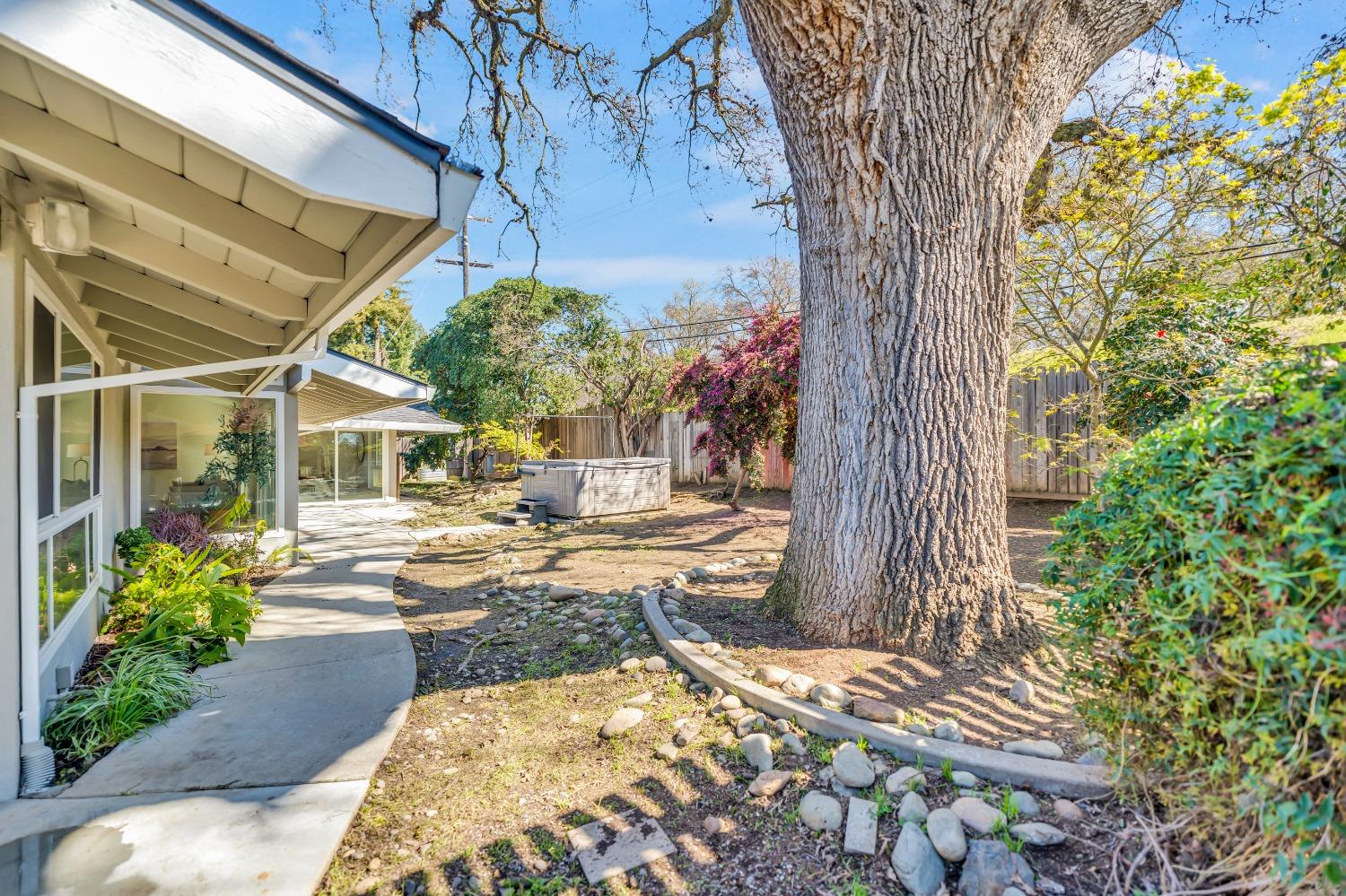 3318 American River Drive