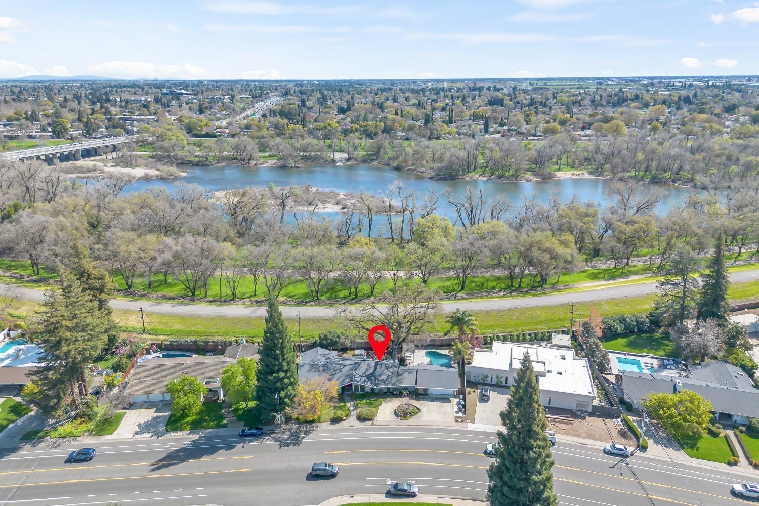 3318 American River Drive