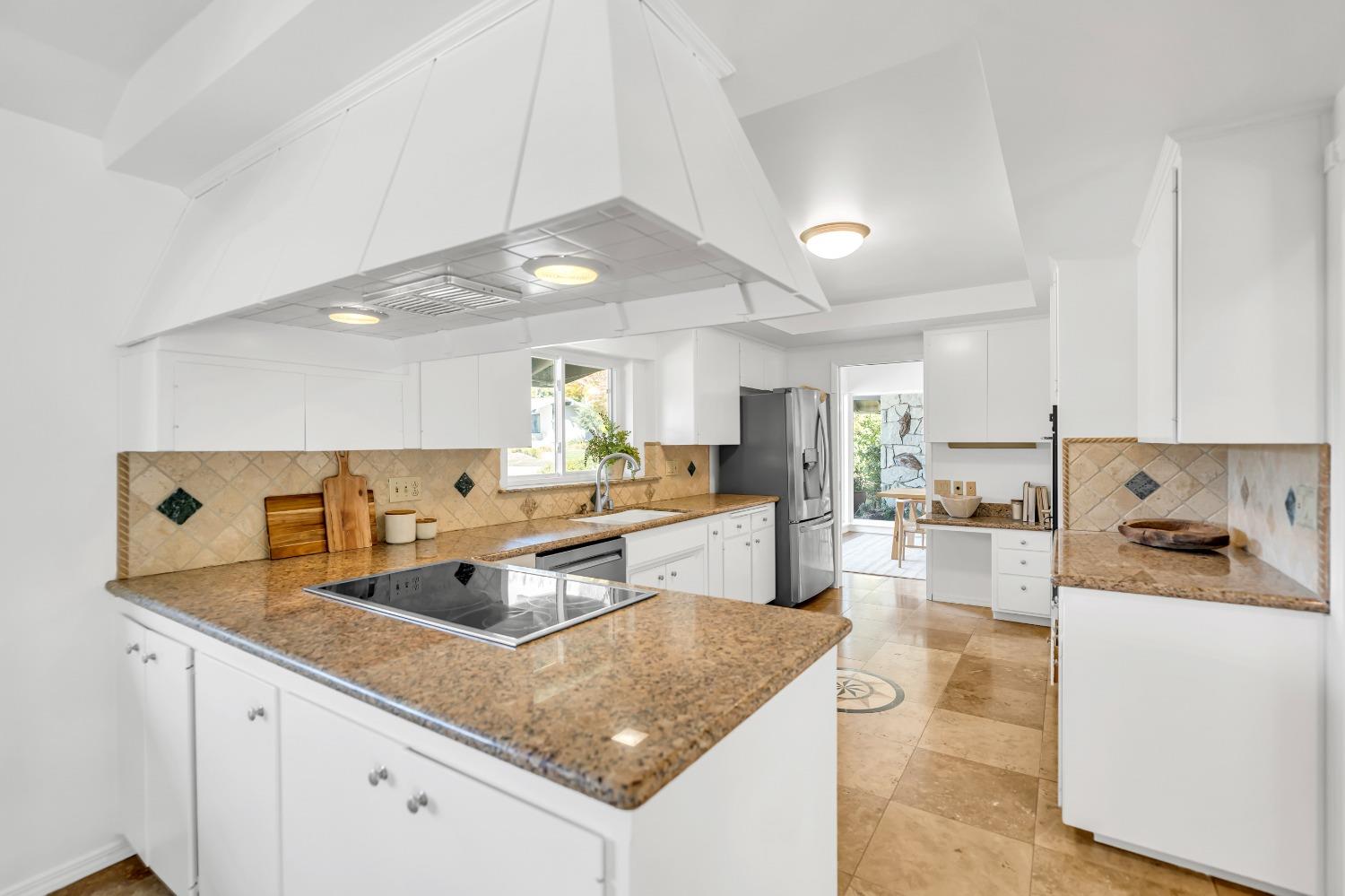 3318 American River Drive