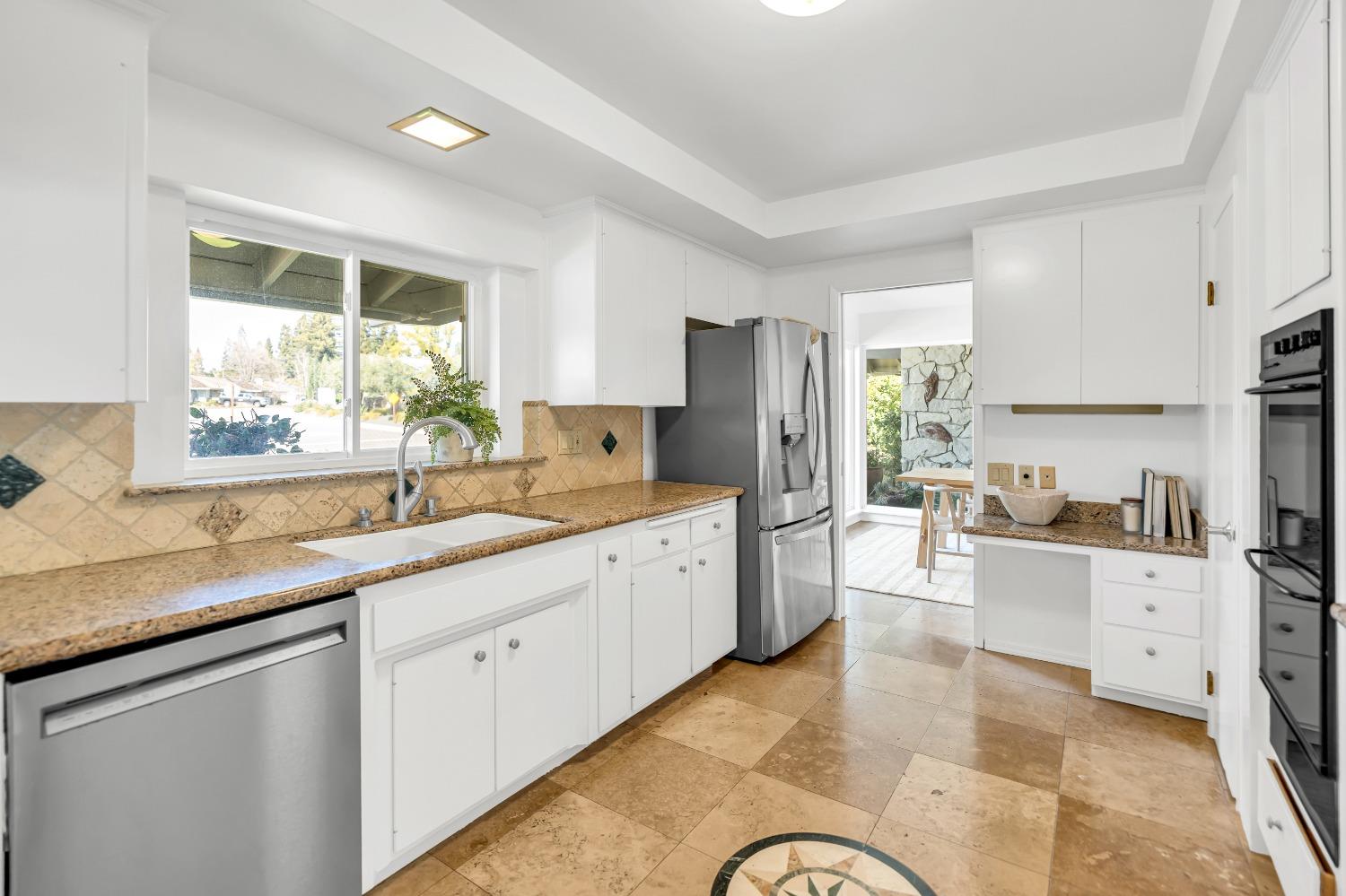 3318 American River Drive