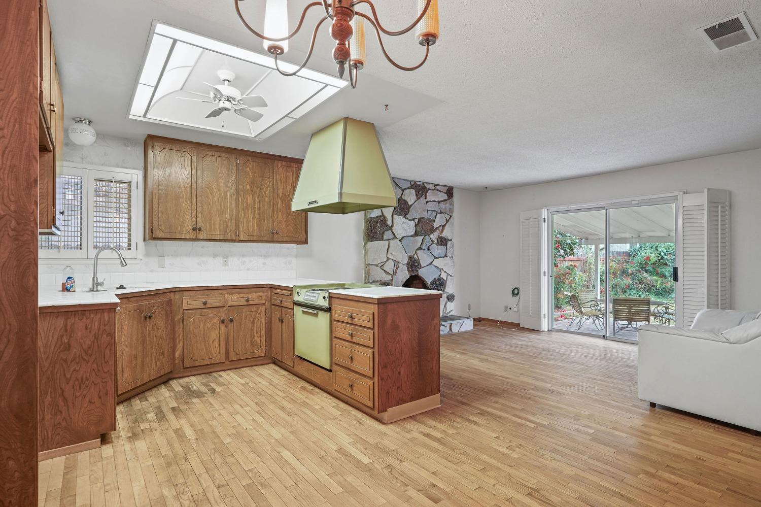 8356 Marina Greens Way