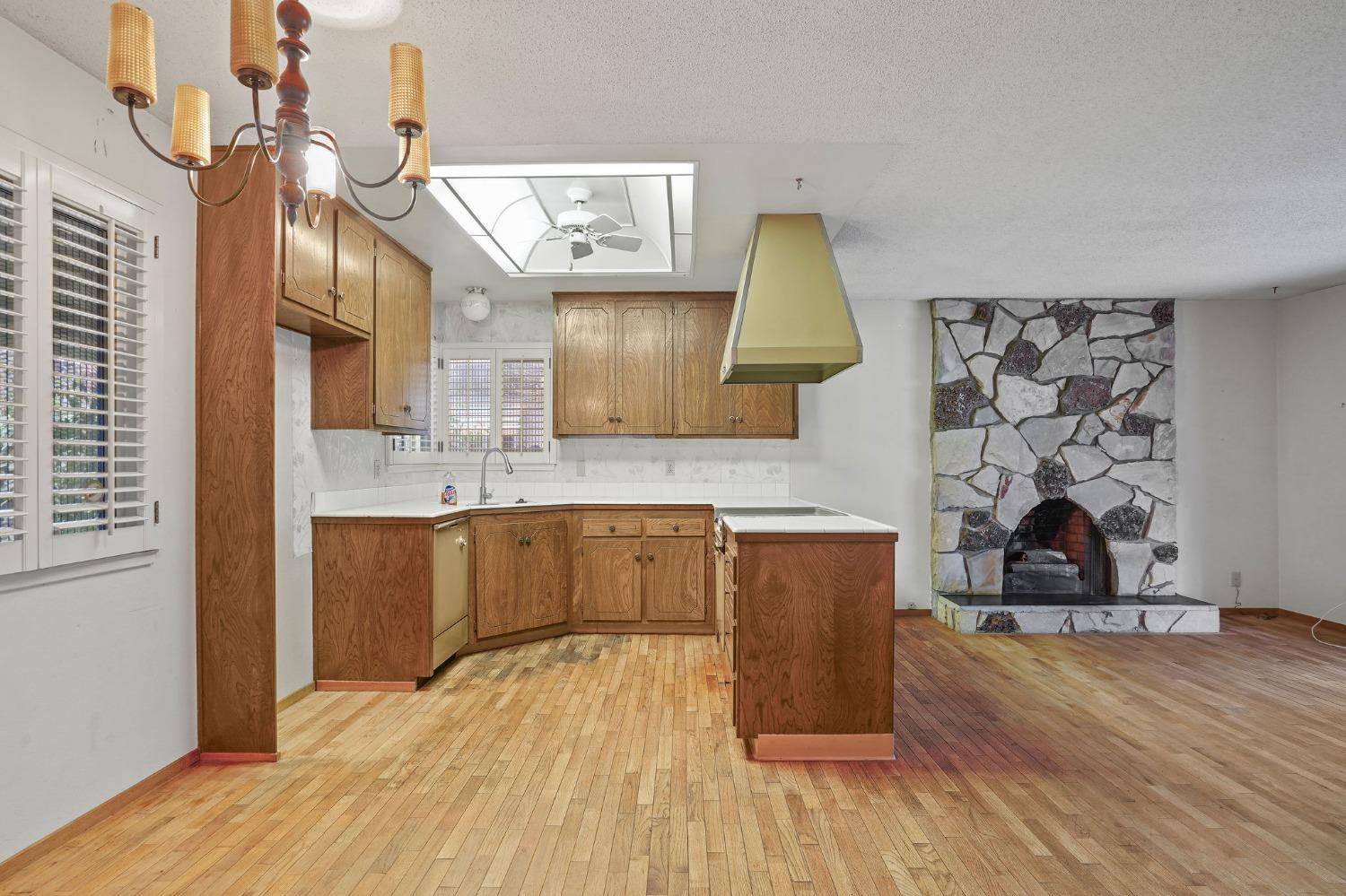 8356 Marina Greens Way