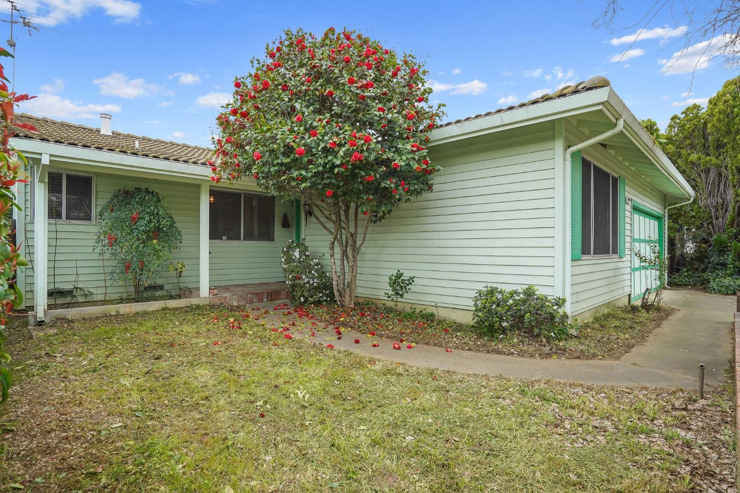 8356 Marina Greens Way