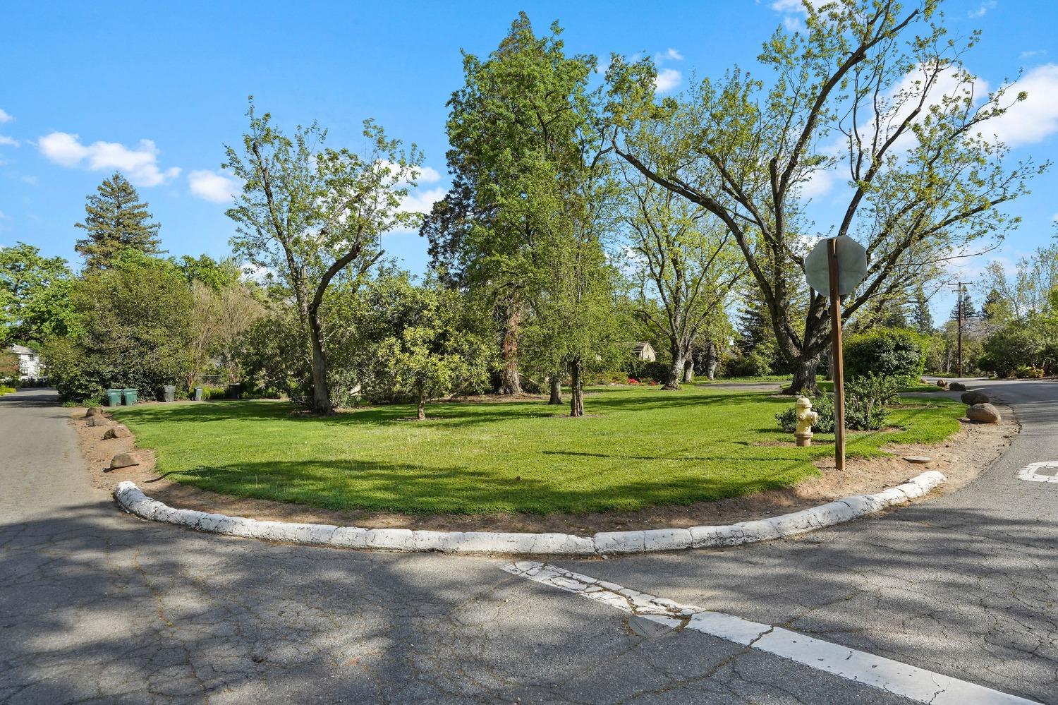 1240 Mariemont Avenue