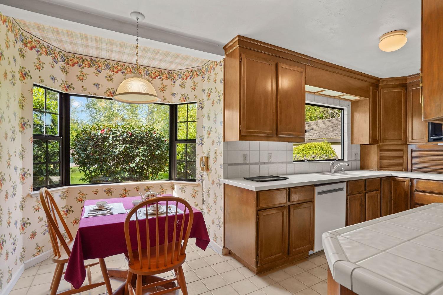 1240 Mariemont Avenue