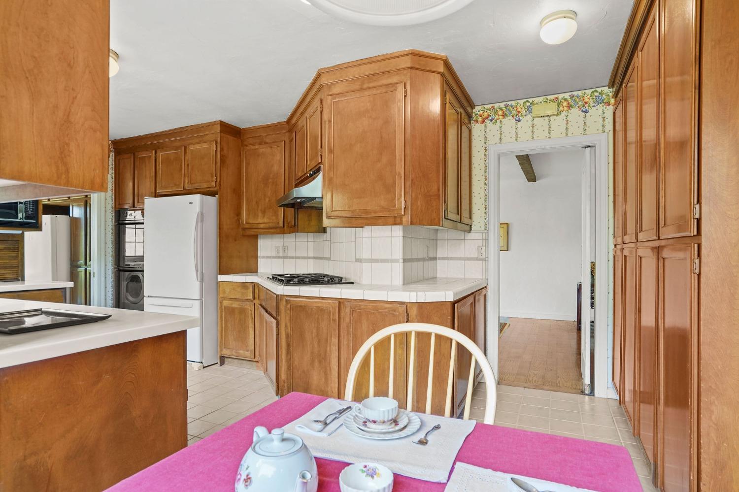 1240 Mariemont Avenue