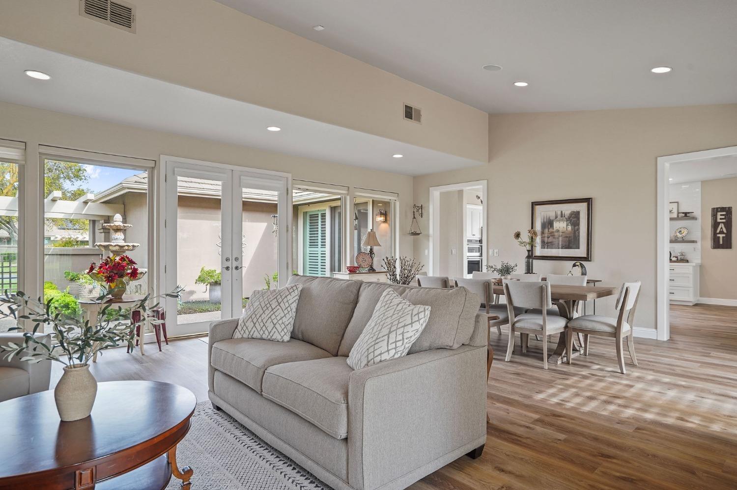 9508 Golf Course Lane