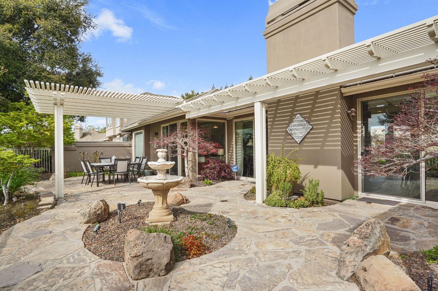 9508 Golf Course Lane