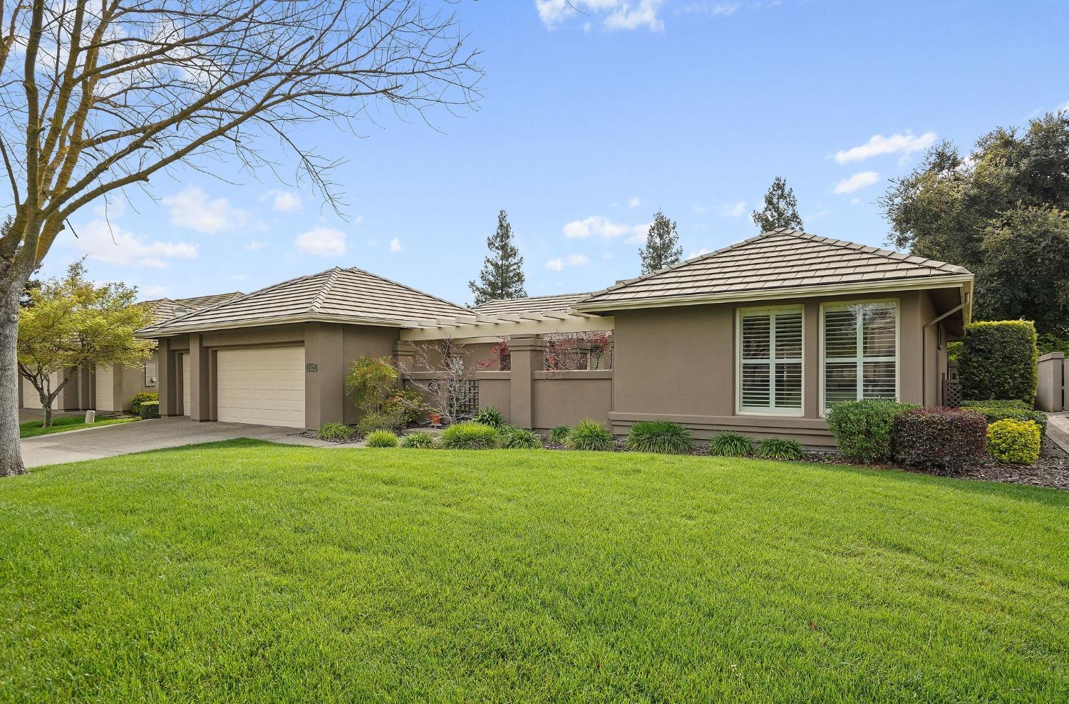 9508 Golf Course Lane