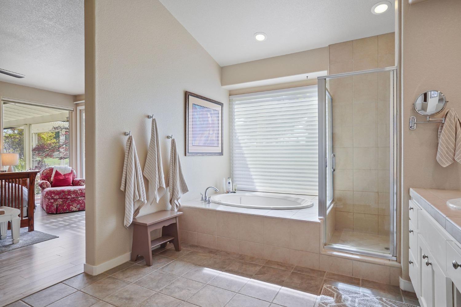 9508 Golf Course Lane