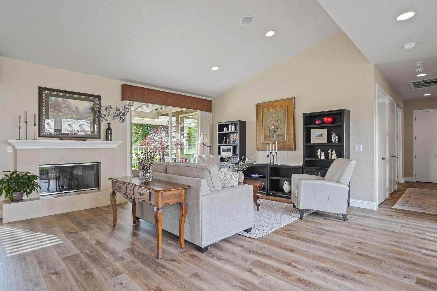 9508 Golf Course Lane