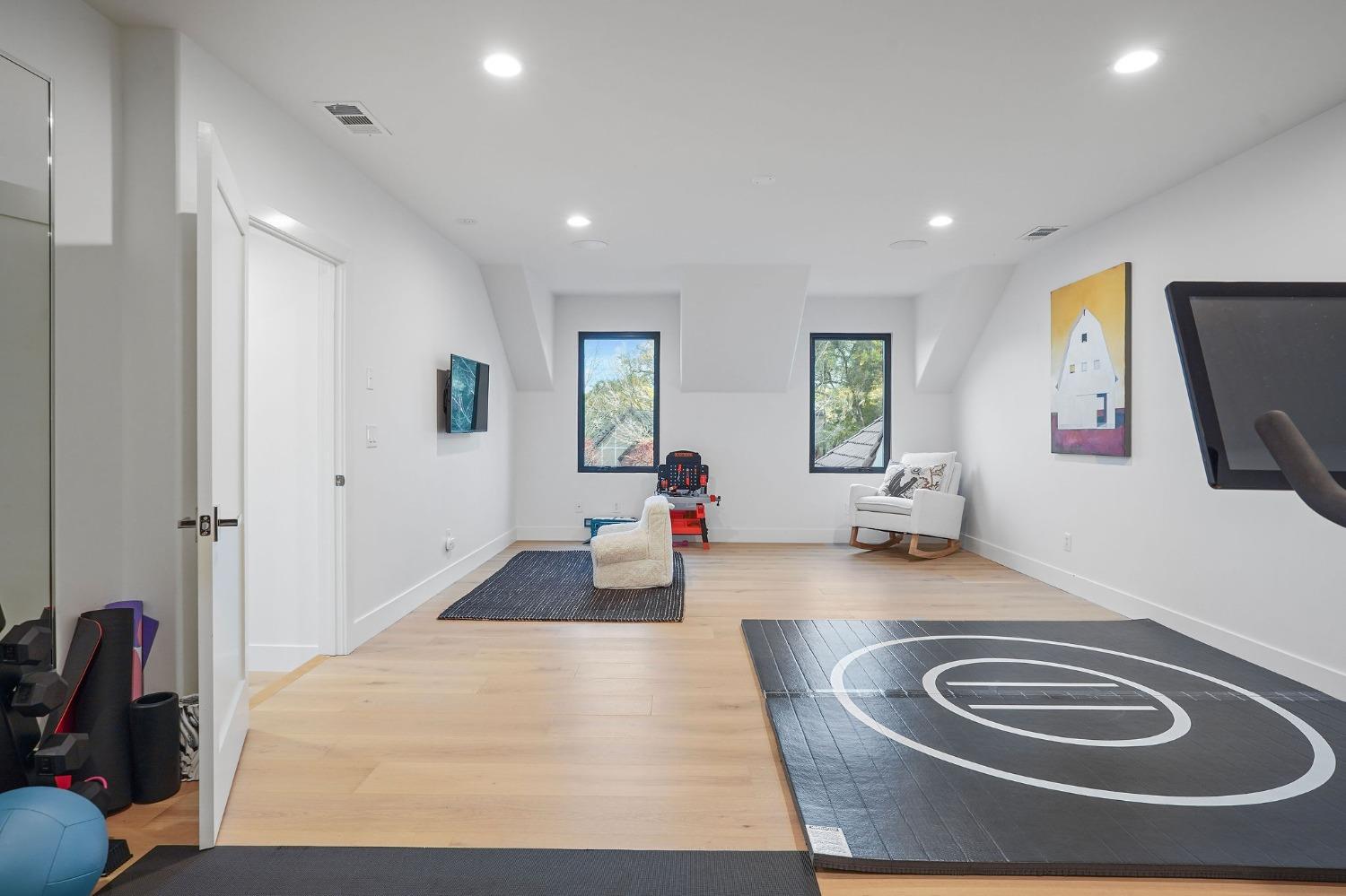 6200 Barcelona Court