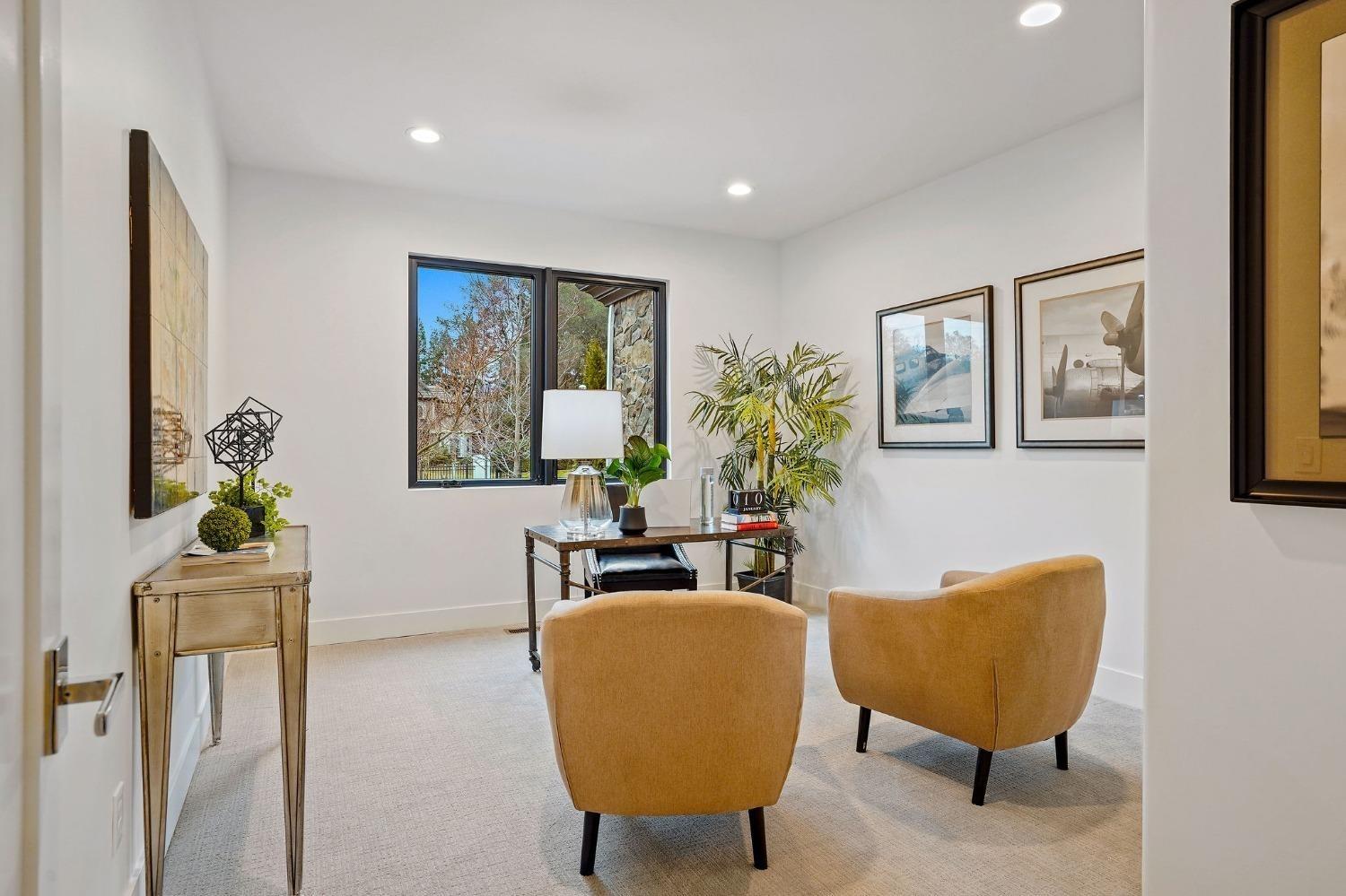 6200 Barcelona Court