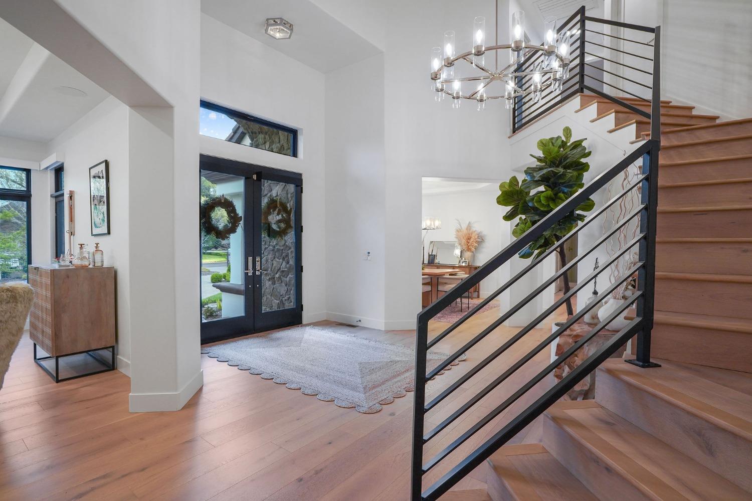 6200 Barcelona Court