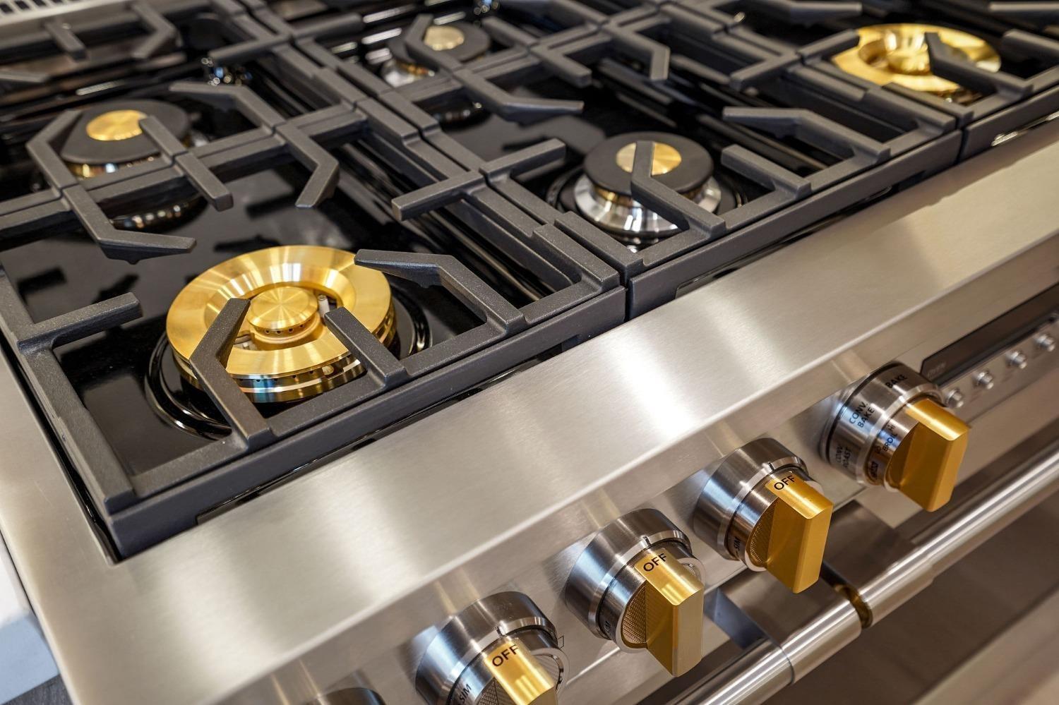 6200 Barcelona Court