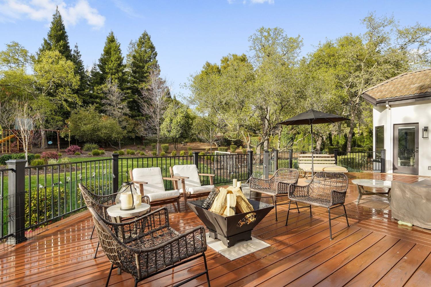 6200 Barcelona Court