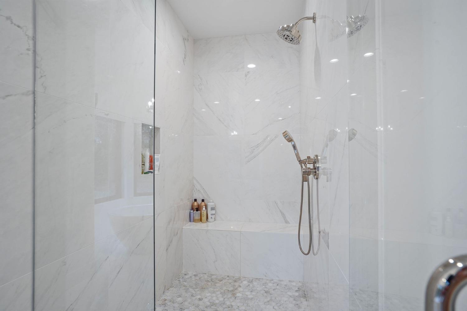 6200 Barcelona Court