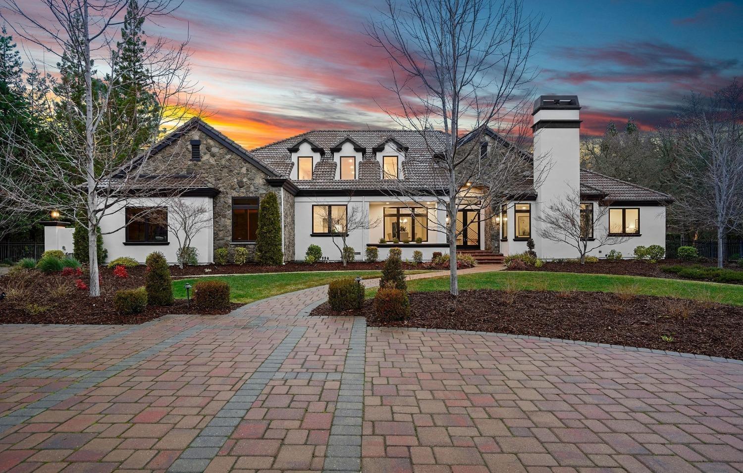 6200 Barcelona Court