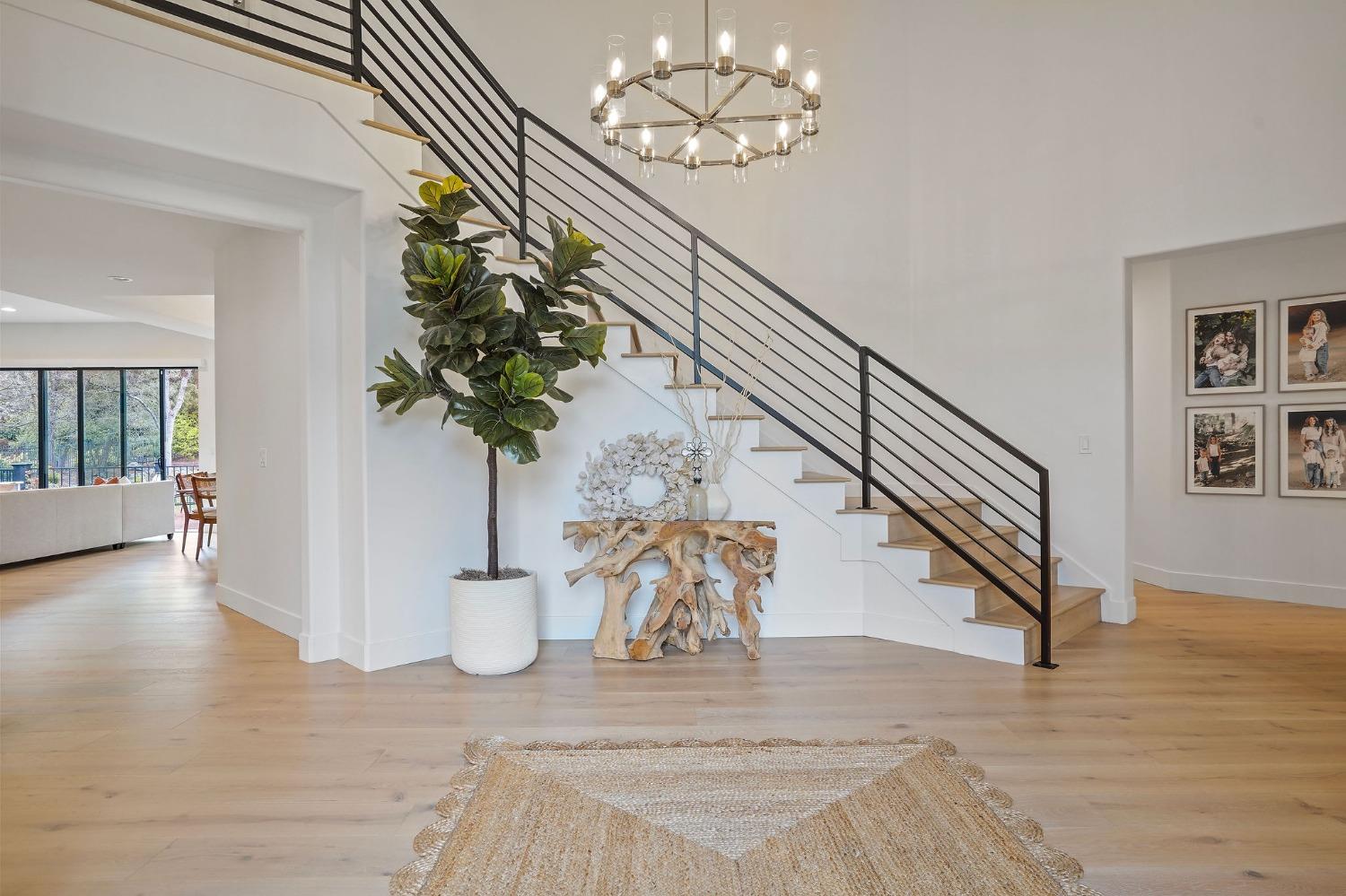 6200 Barcelona Court