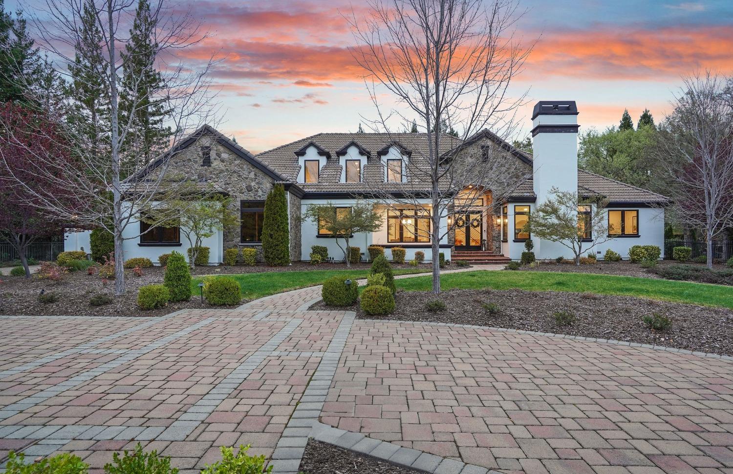 6200 Barcelona Court