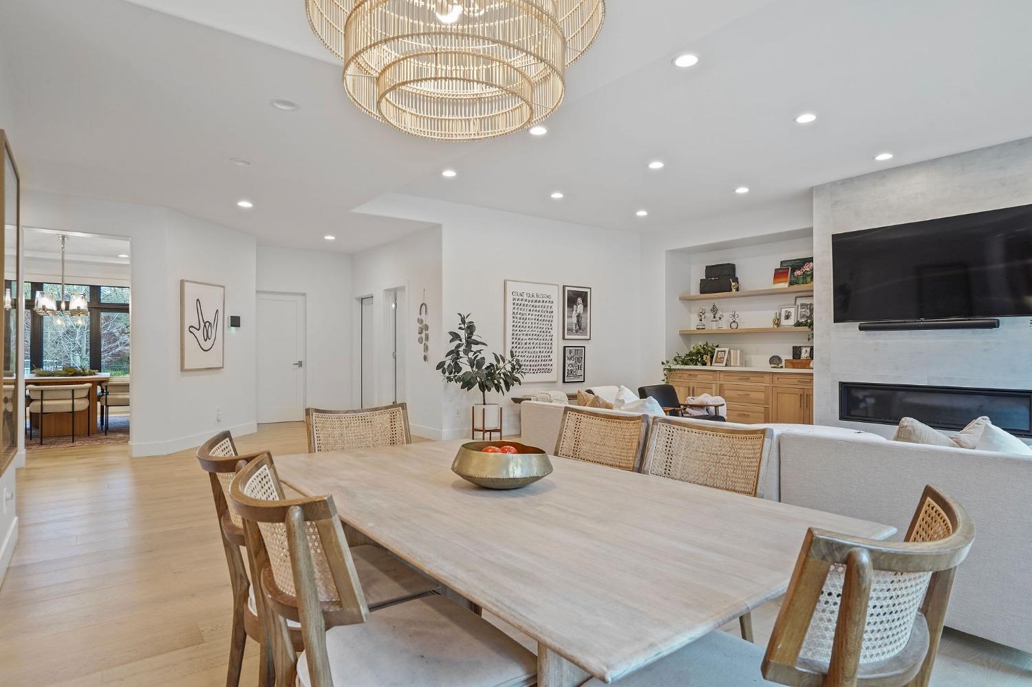 6200 Barcelona Court