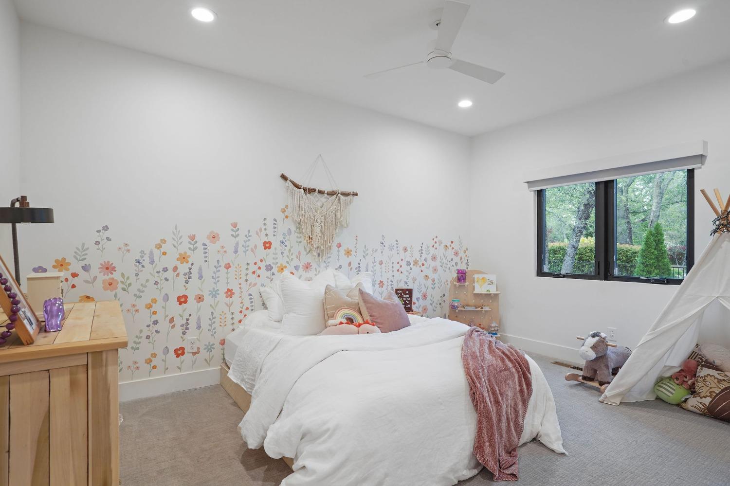 6200 Barcelona Court