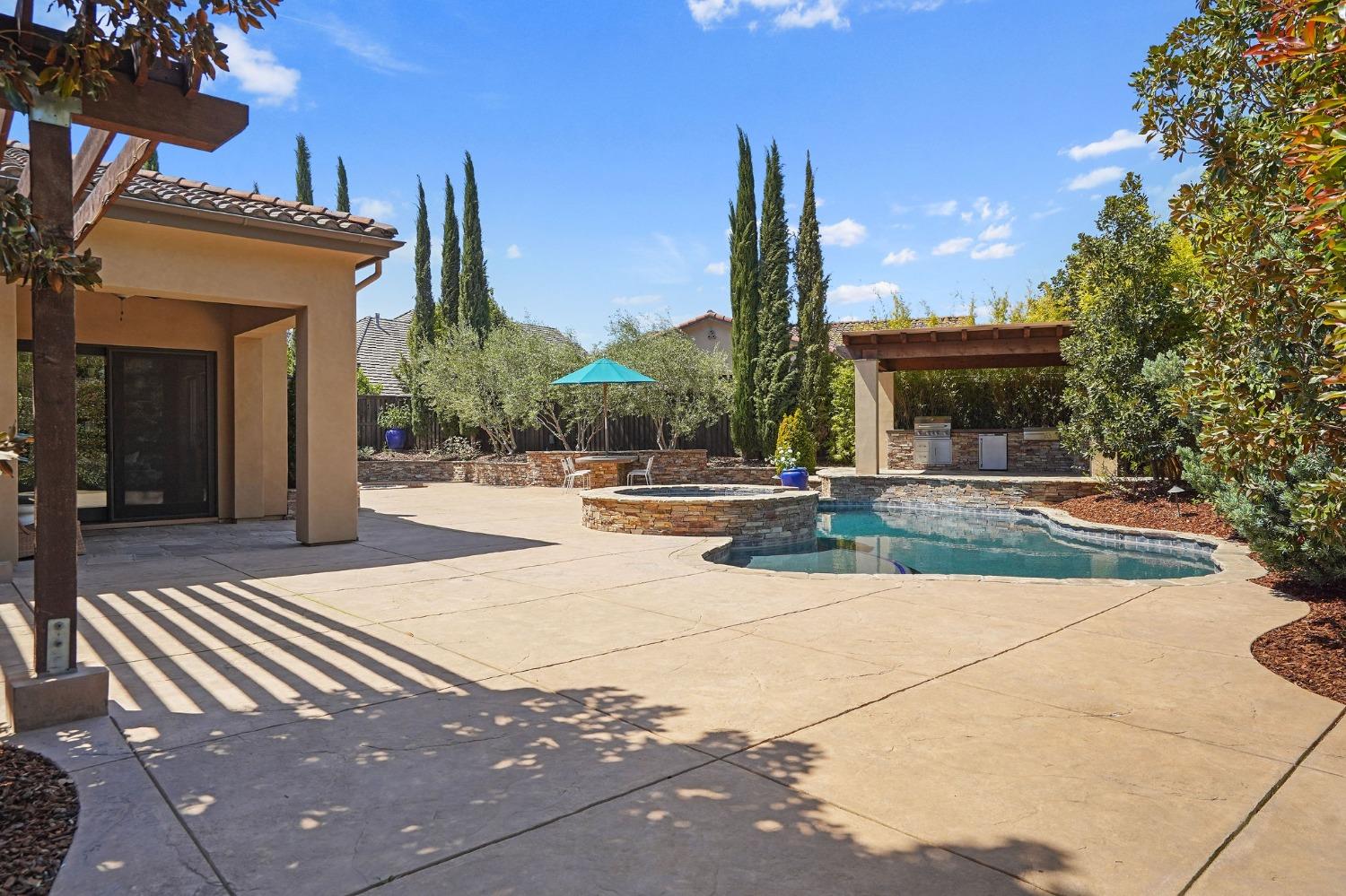 1366 Pars Oak Lane