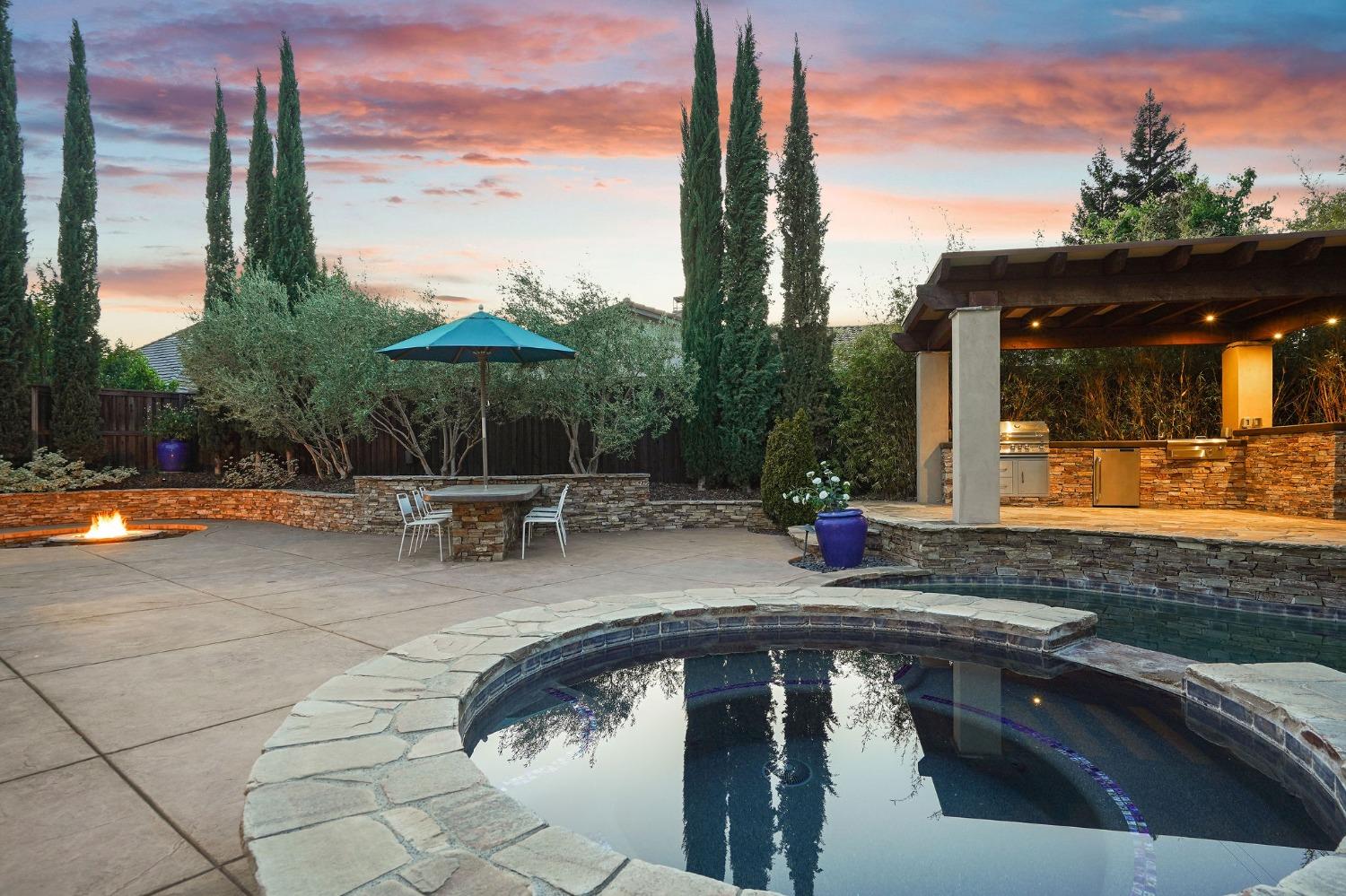 1366 Pars Oak Lane