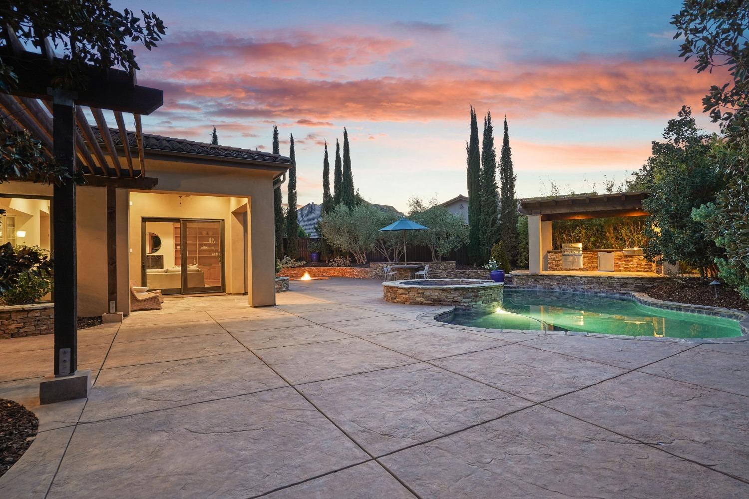 1366 Pars Oak Lane