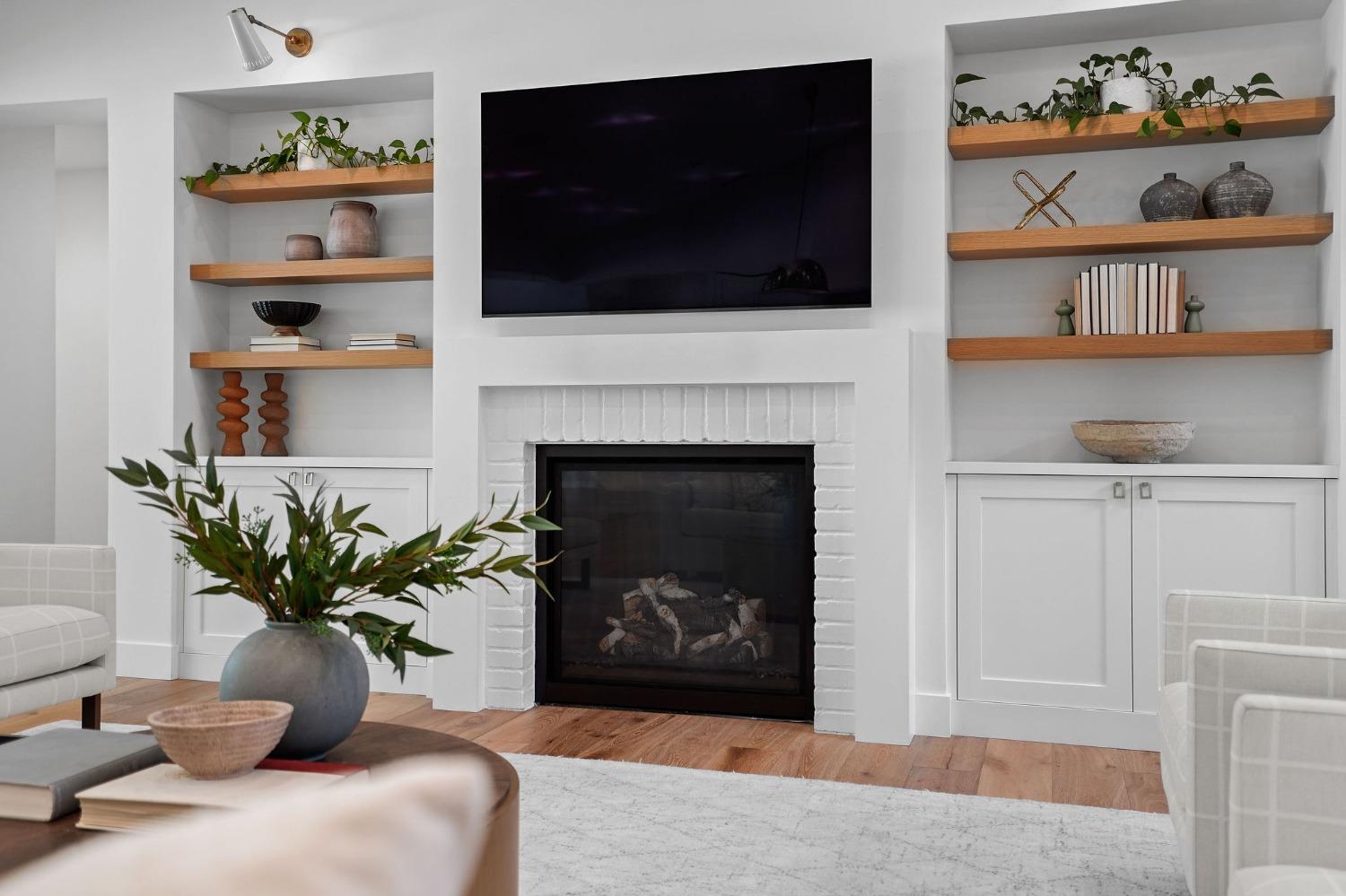 3313 Sierra Oaks Drive