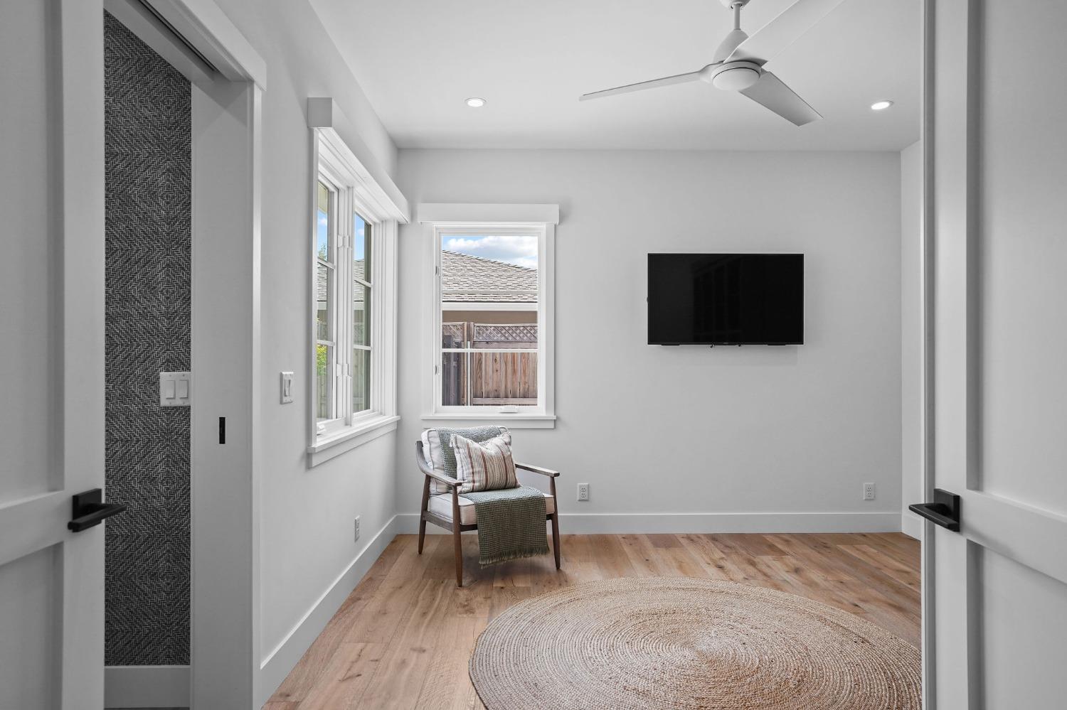 3313 Sierra Oaks Drive