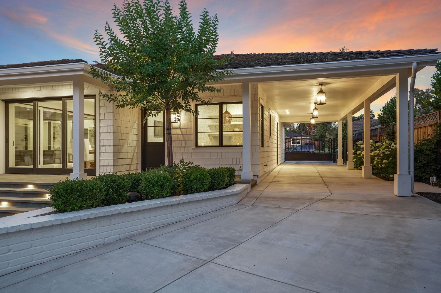 3313 Sierra Oaks Drive