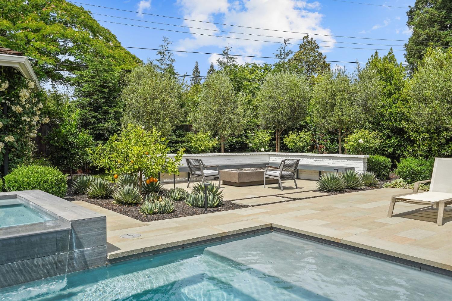 3313 Sierra Oaks Drive