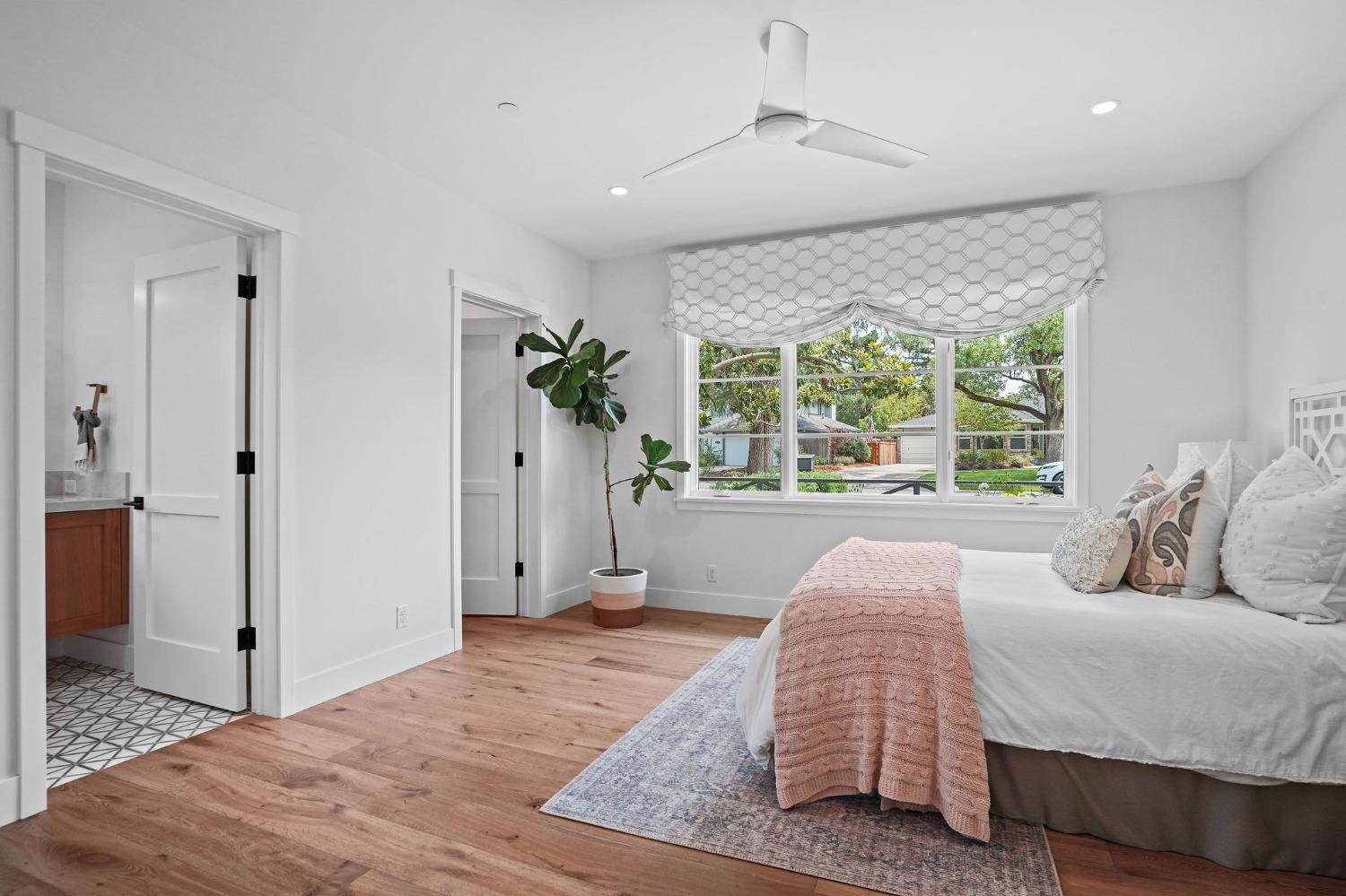 3313 Sierra Oaks Drive