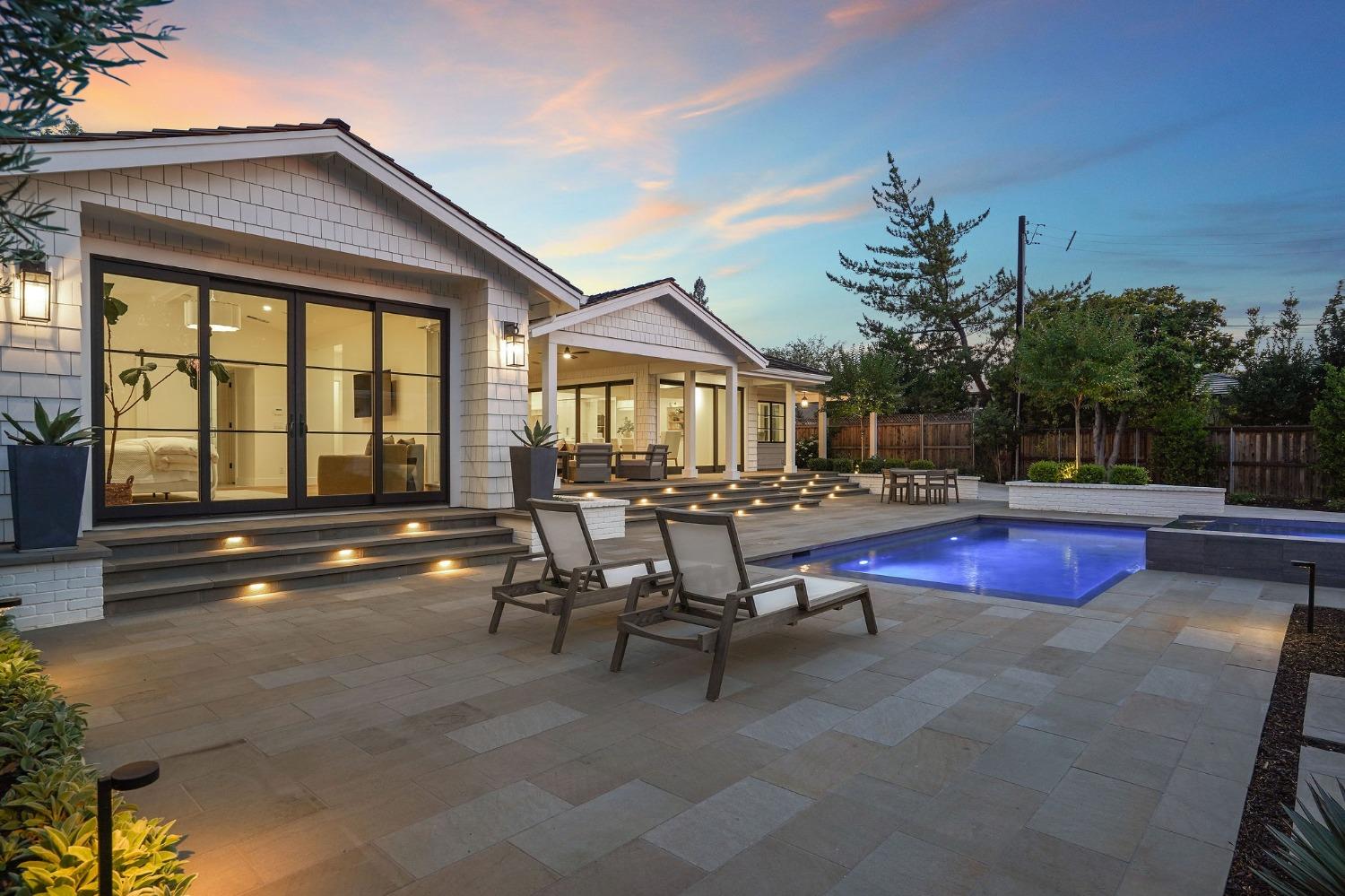 3313 Sierra Oaks Drive