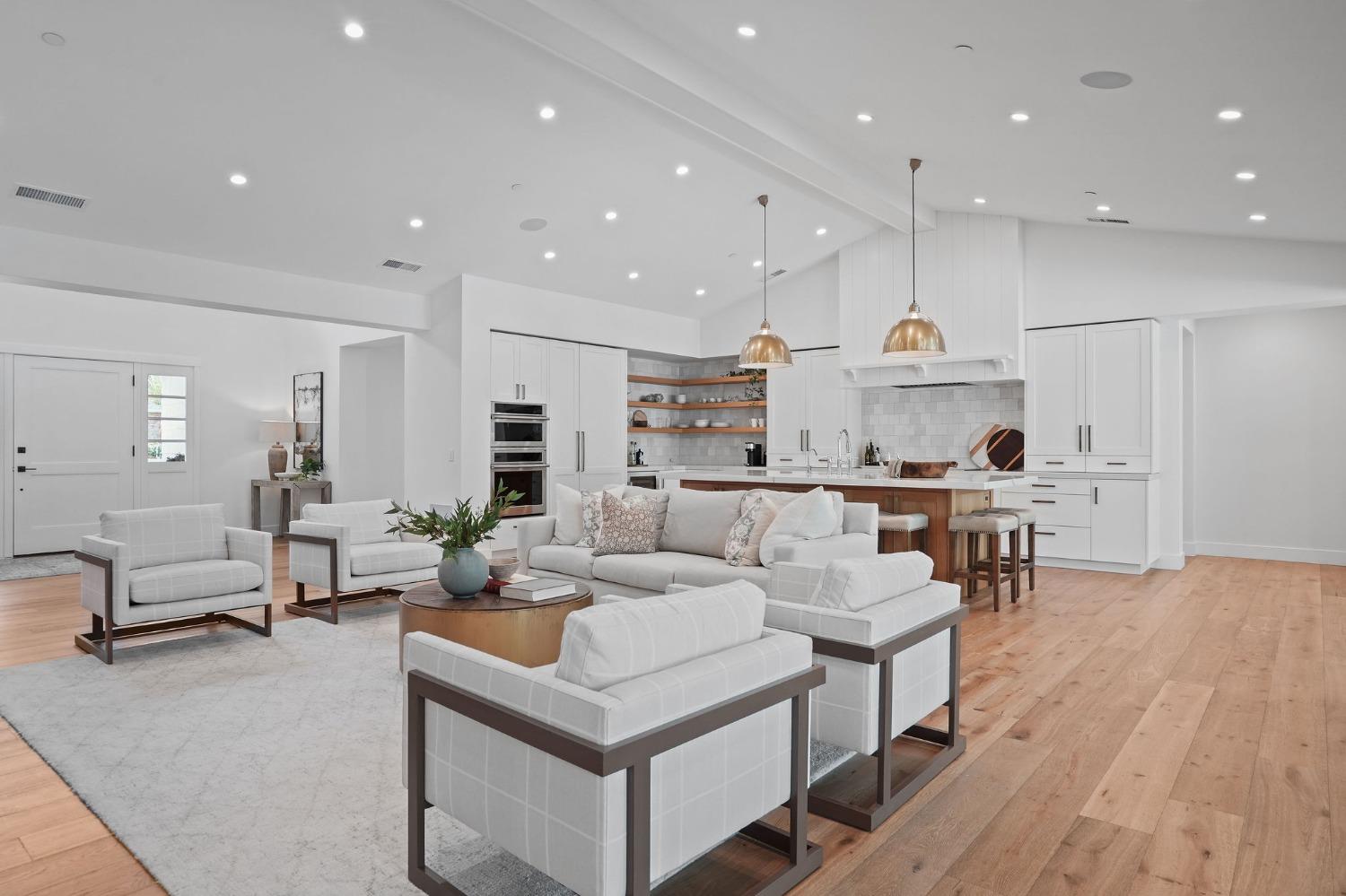 3313 Sierra Oaks Drive