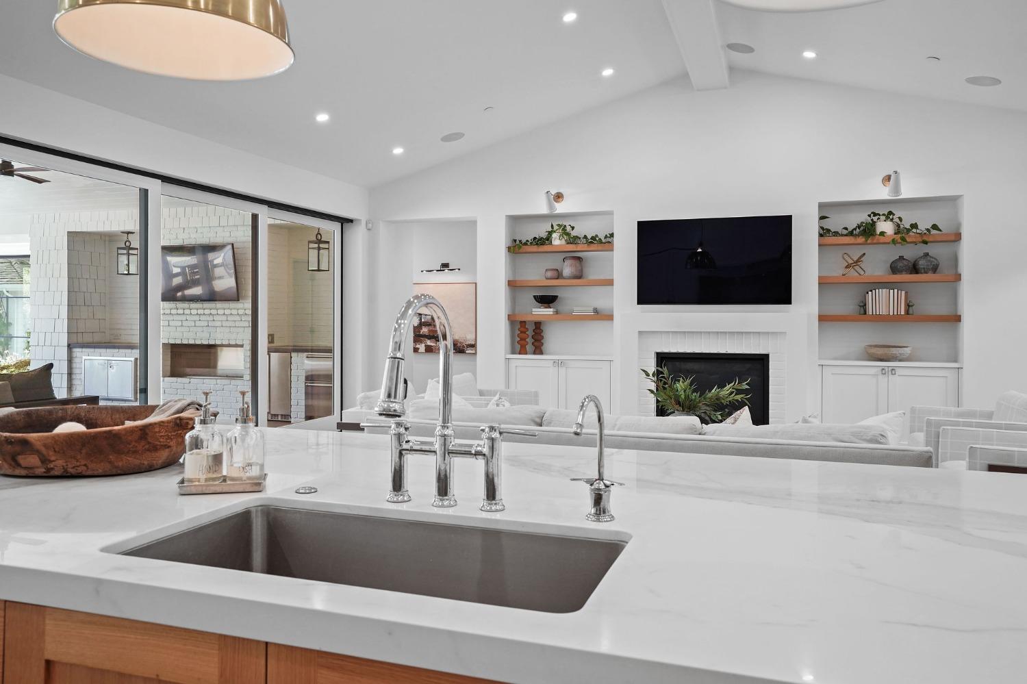 3313 Sierra Oaks Drive