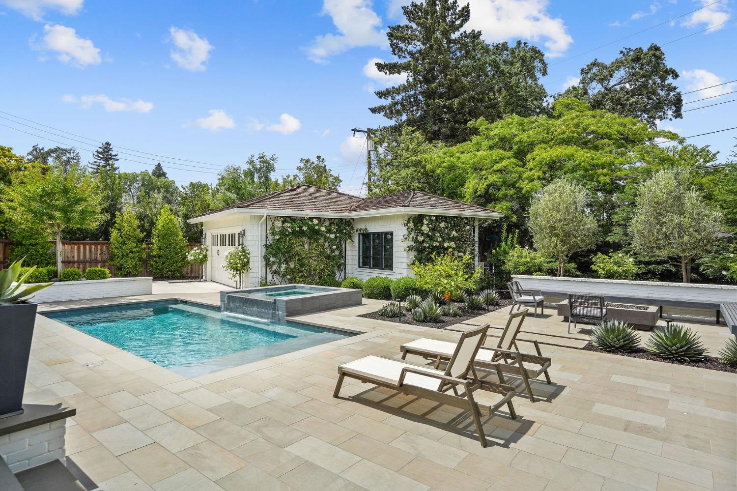 3313 Sierra Oaks Drive