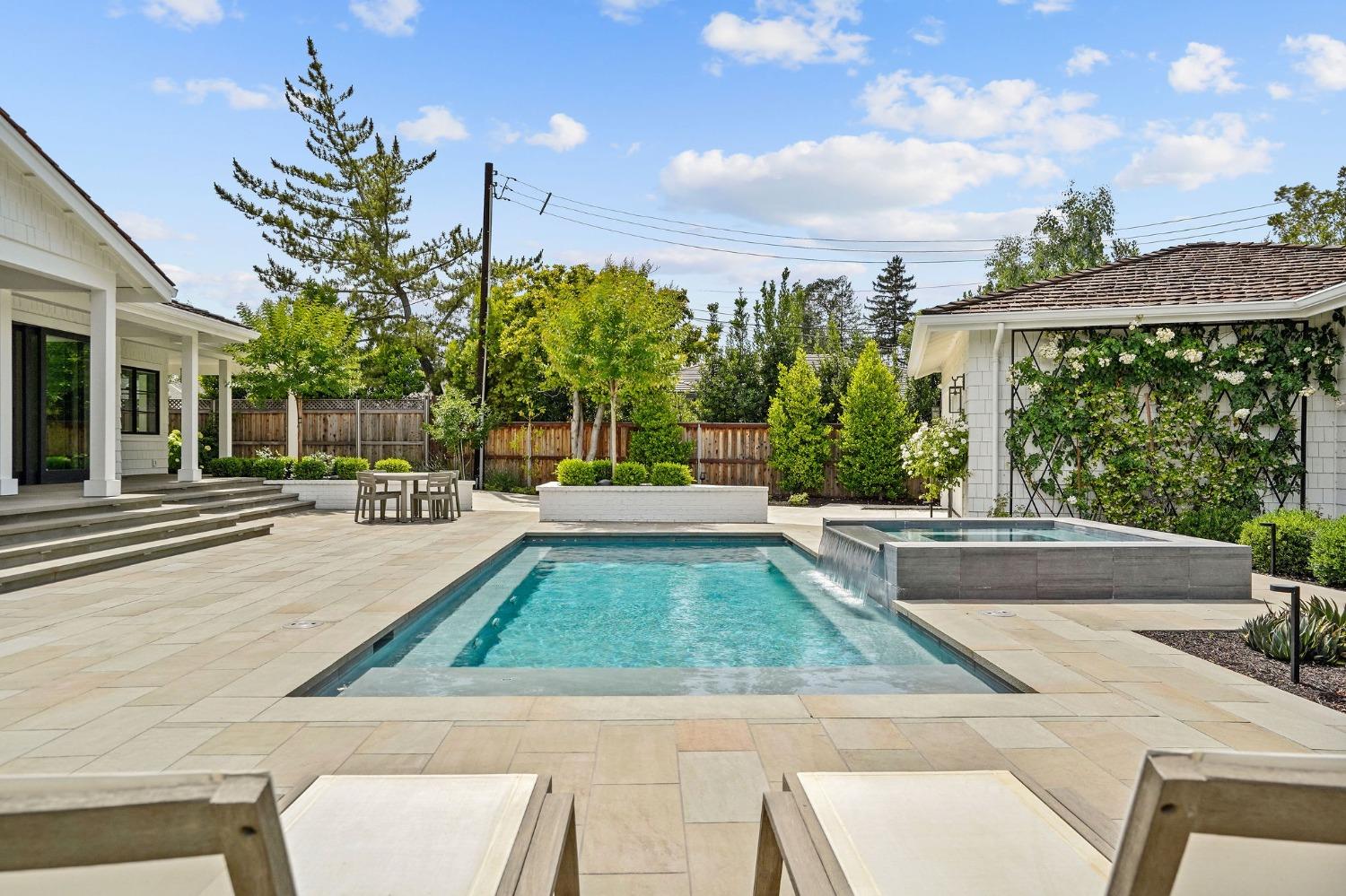 3313 Sierra Oaks Drive