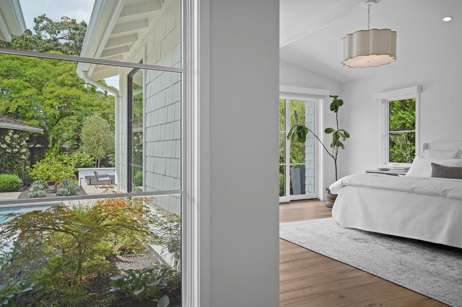 3313 Sierra Oaks Drive