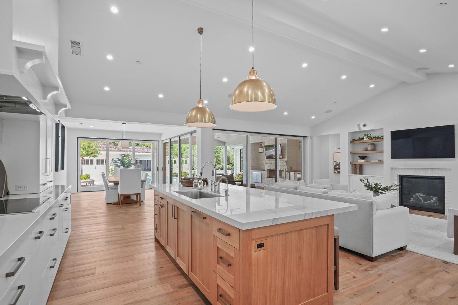 3313 Sierra Oaks Drive