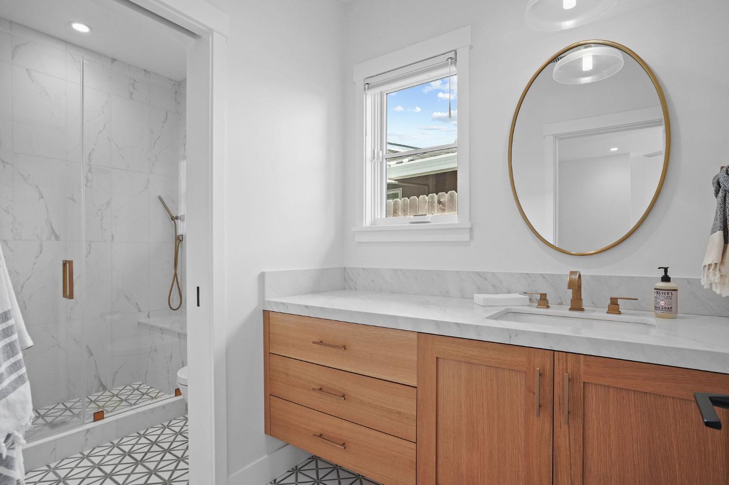 3313 Sierra Oaks Drive