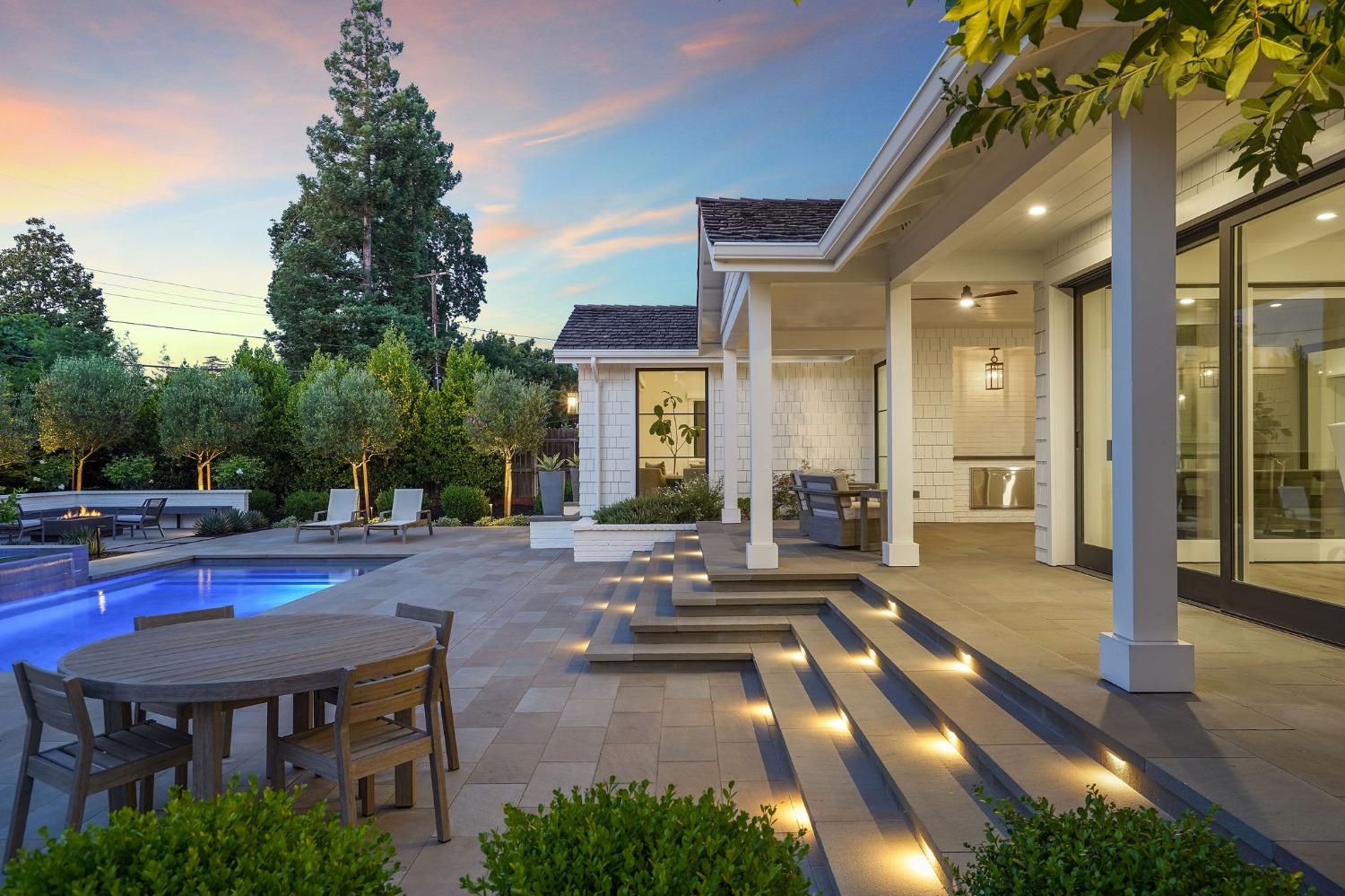 3313 Sierra Oaks Drive